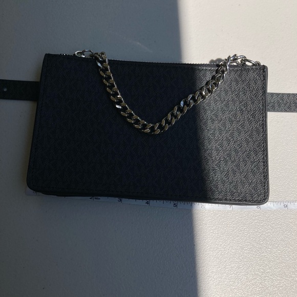 Michael Kors Black Logo Print Belt Bag Fanny Pack With Silver Pull Chain Small - Picture 14 of 17